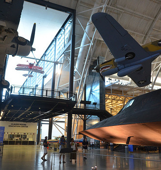 Steven F. Udvar-Hazy Center: Lockheed SR-71 Blackbird port panorama (F-four Corsair & P-40 Warhawk overhead)